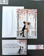 PARTECIPAZIONE ALBERO CUORI CON SPOSI ROMANTICI E DECORI COLORATI IN RILIEVO + INVITO + BUSTA. 